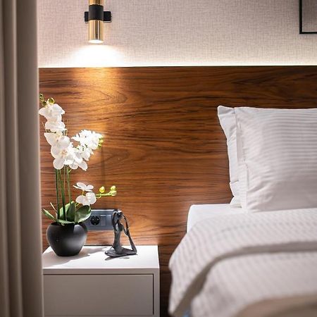 Enyana Luxury Suites Котор Екстериор снимка