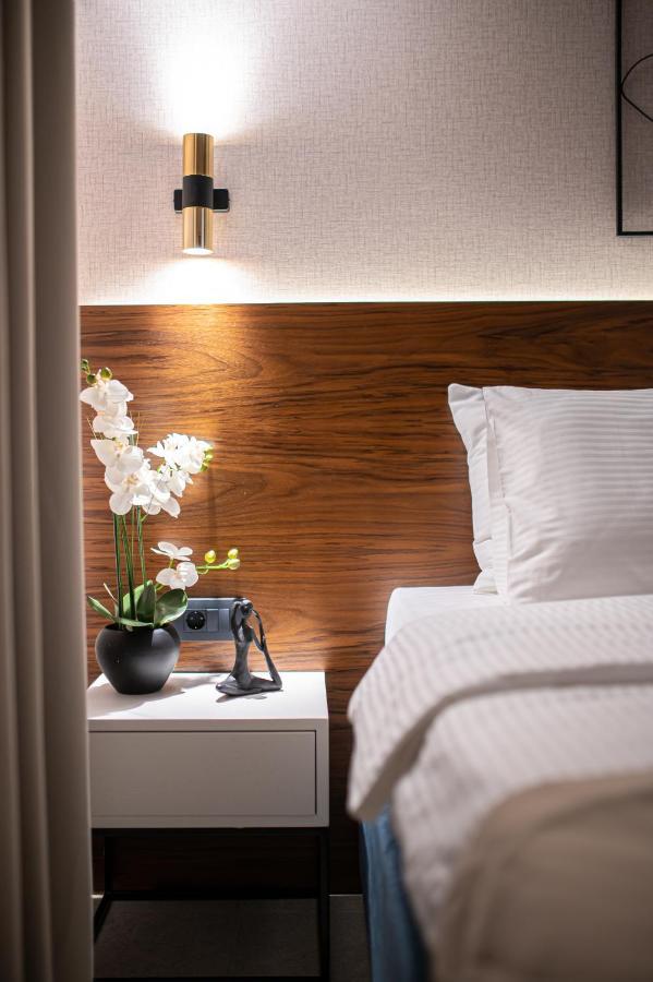Enyana Luxury Suites Котор Екстериор снимка
