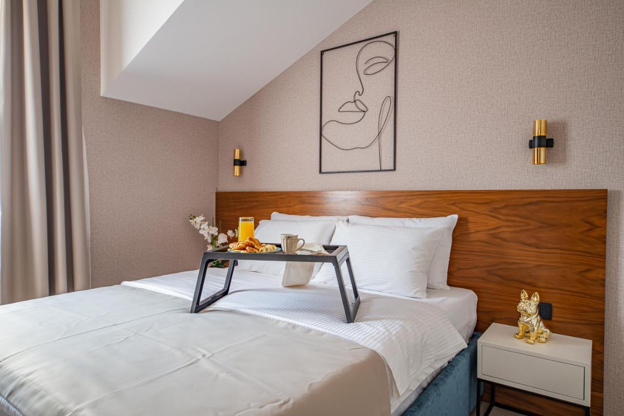 Enyana Luxury Suites Котор Екстериор снимка