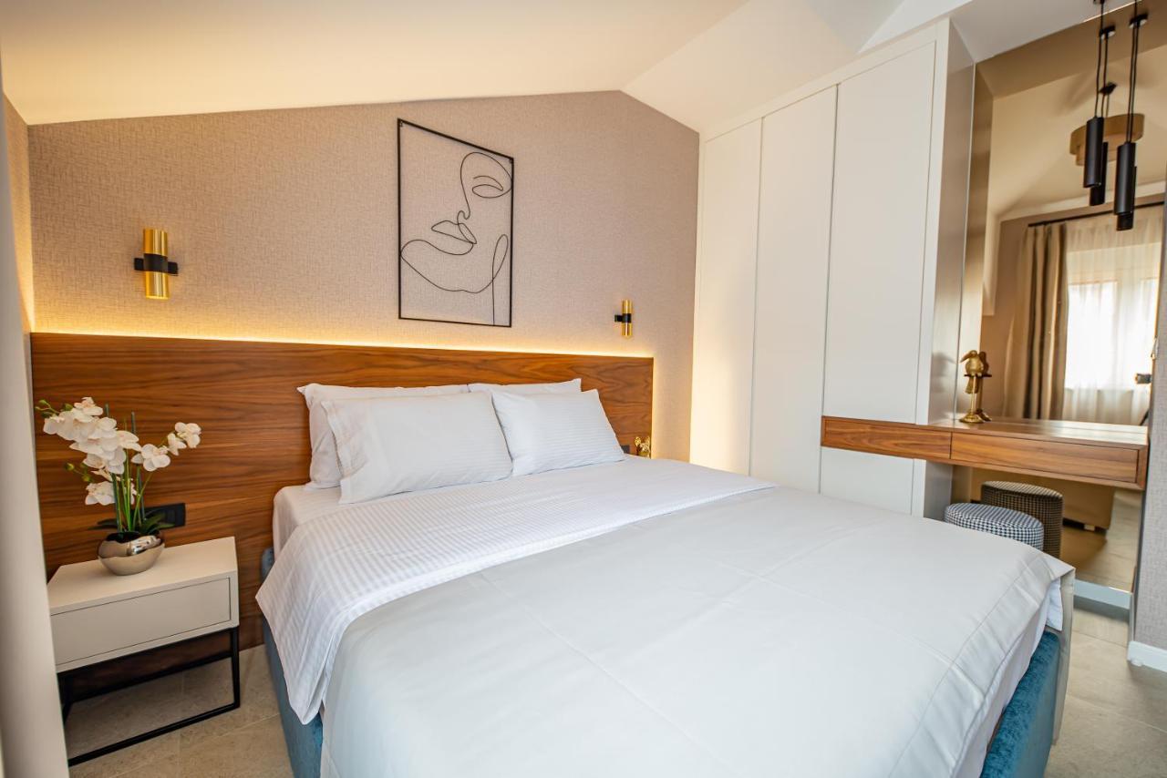 Enyana Luxury Suites Котор Екстериор снимка