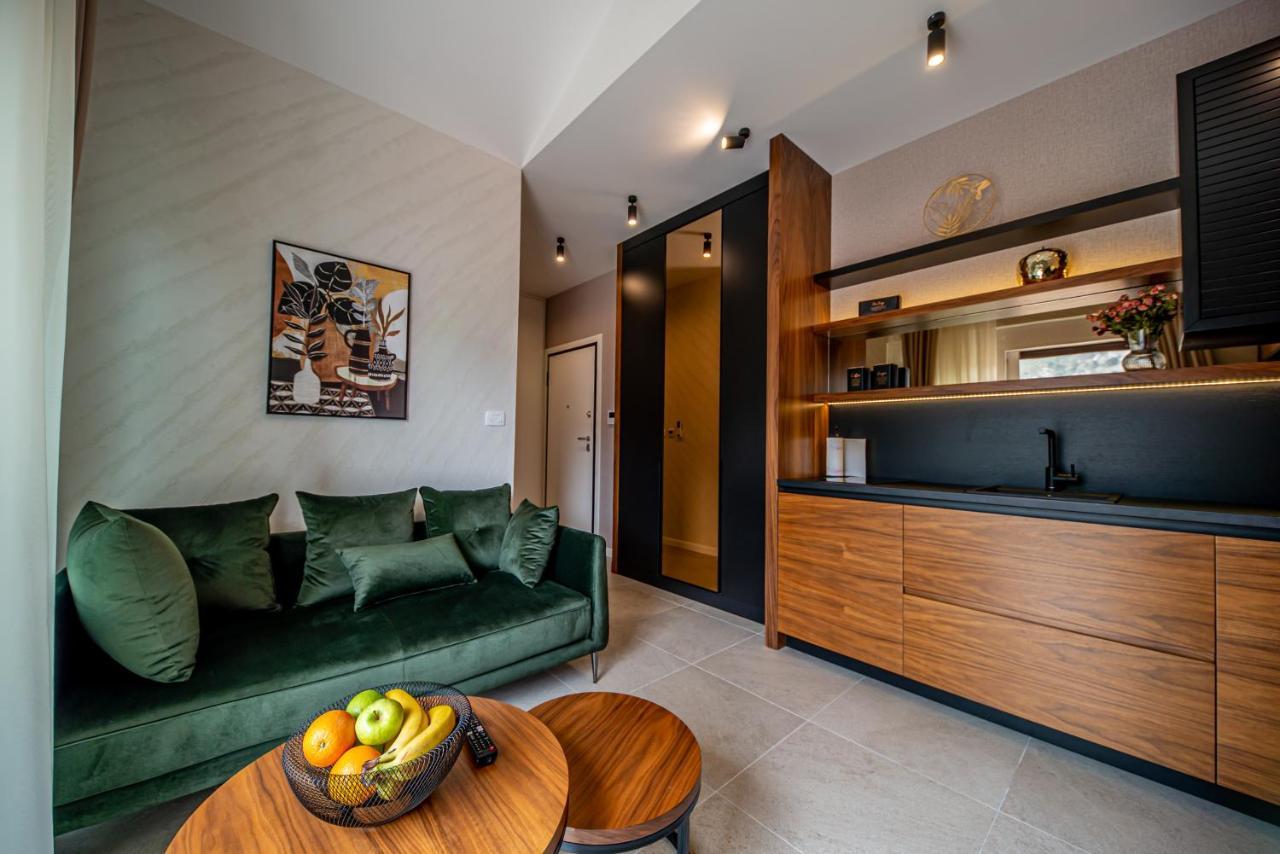 Enyana Luxury Suites Котор Екстериор снимка