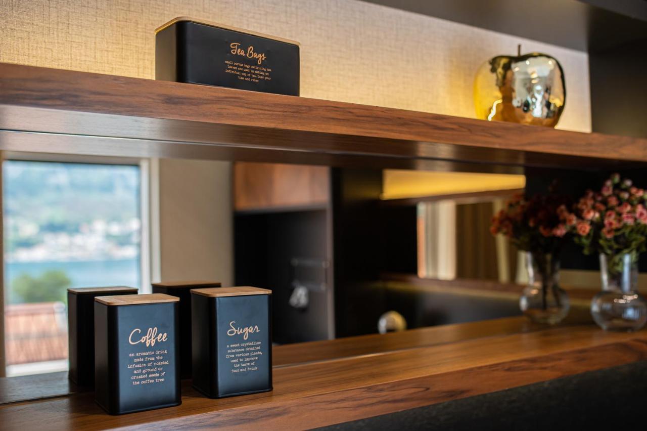 Enyana Luxury Suites Котор Екстериор снимка
