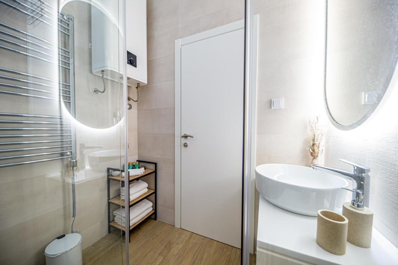 Enyana Luxury Suites Котор Екстериор снимка