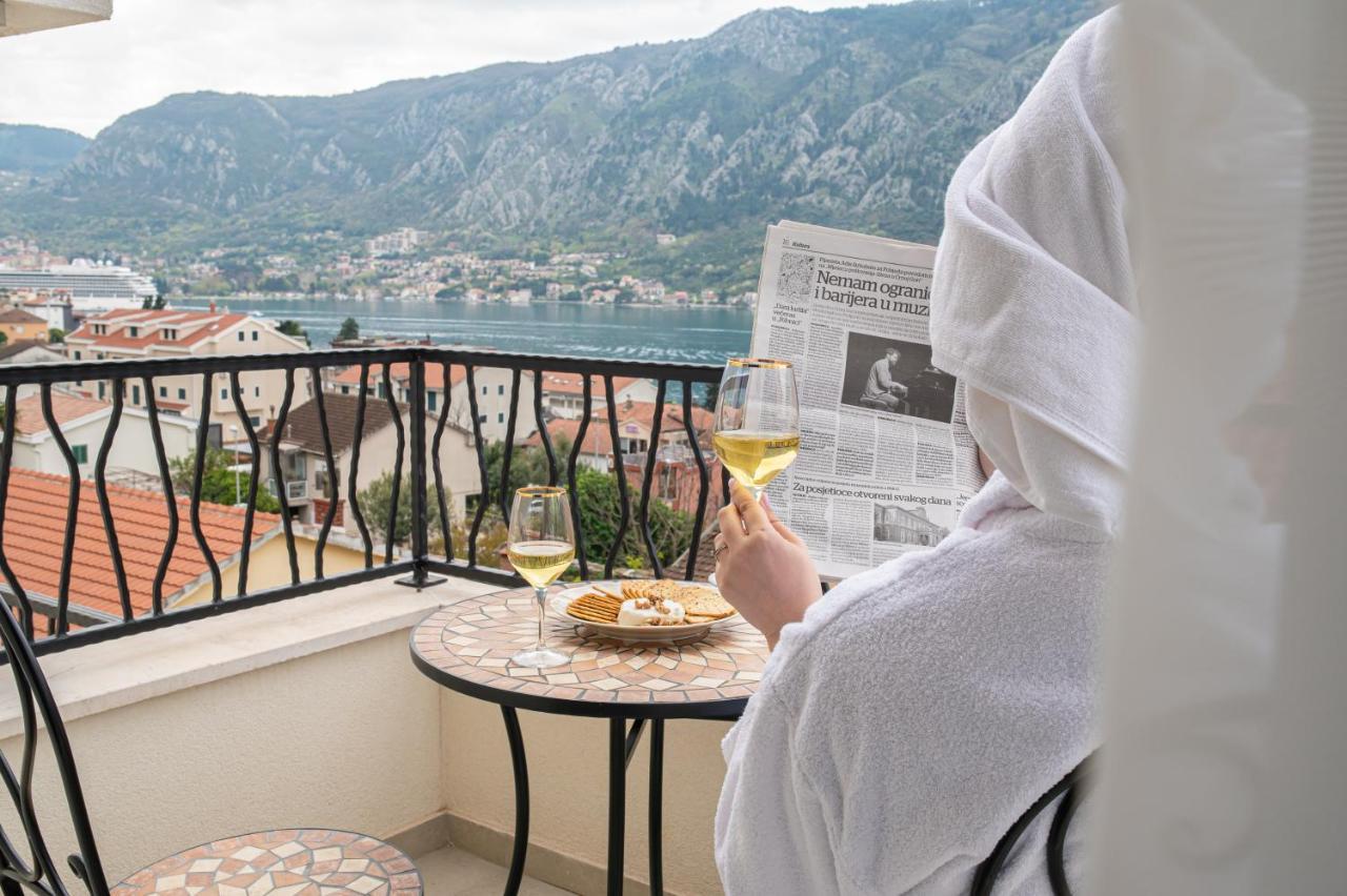 Enyana Luxury Suites Котор Екстериор снимка